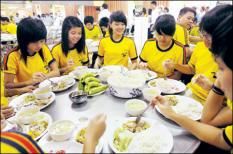 Sinh viên nữ được ưu tiên ở nội trú